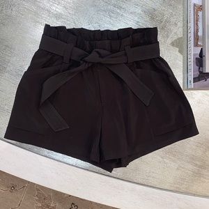 ATHLETA Womens Performance Shorts. Size 0. Olive Green.  EUC